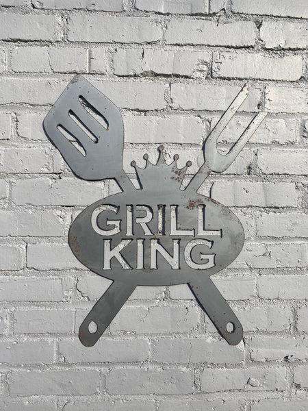 Grill King | Grill Queen | Yard Art | Grill Sign | Outdoor | Yard Art | Home Décor | Metal | Gift | Garden | Grilling Accessories | Rustic